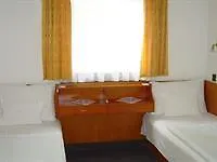*** Hotel Botel Lisa Budapest Hungary